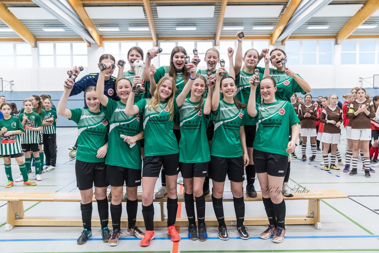 Bild 64 - C-Juniorinnen 2 Loewinnen Cup